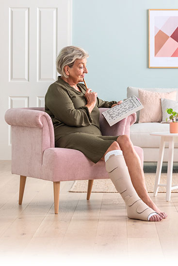 Juzo SoftCompress combined with Juzo Compression Wrap calf and foot wrap Juzo SoftCompress combined with Juzo Compression Wrap calf and foot wrap