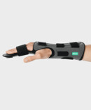 Palmar Xtec Digitus - side view Right arm with Palmar Xtec Digitus wrist orthosis – side view (thumb)