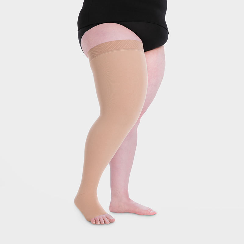 Produktbild eines Juzo Expert Cotton Oberschenkelstrumpfes