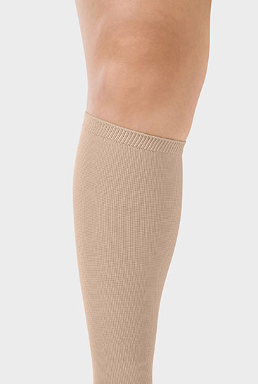Top border, below-knee stocking